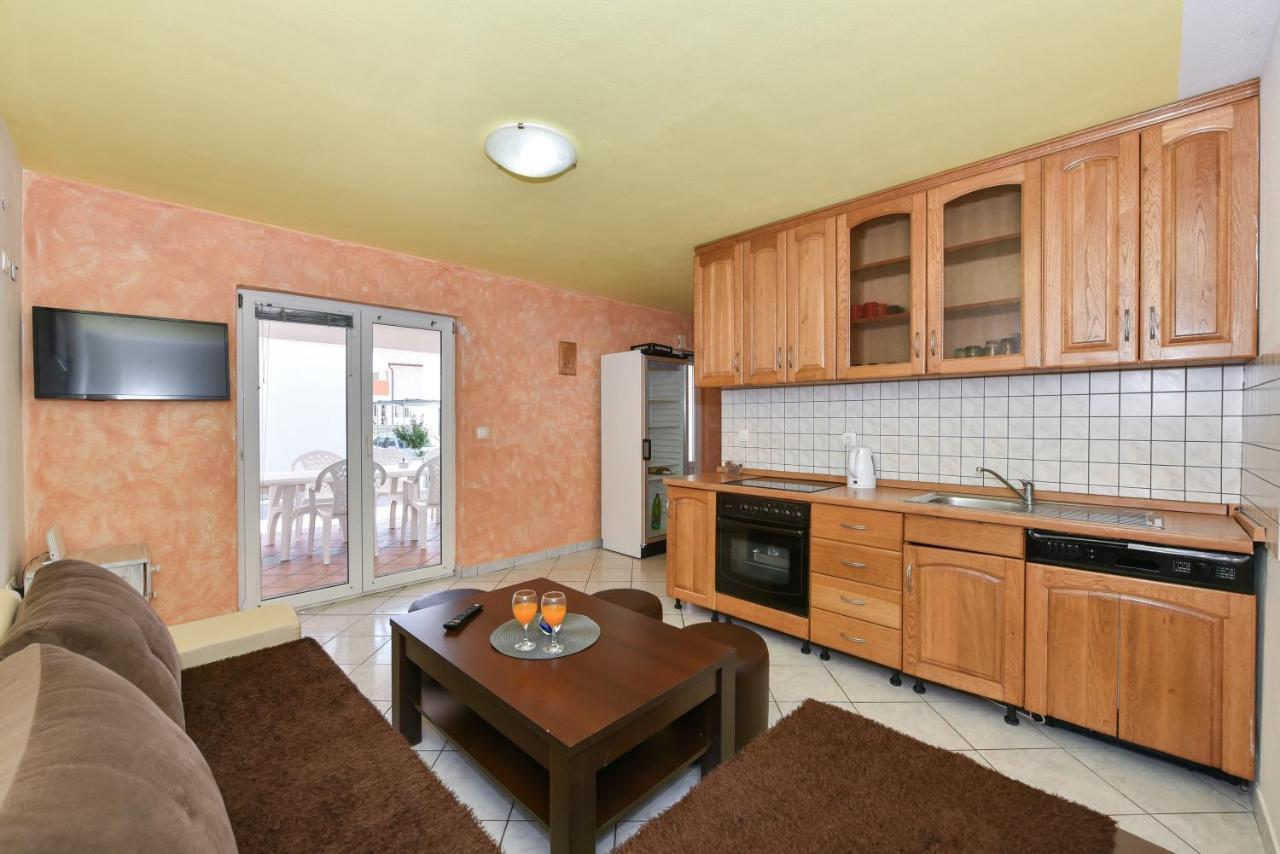 Apartments Krepo Vir Εξωτερικό φωτογραφία