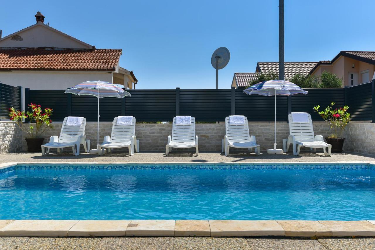 Apartments Krepo Vir Εξωτερικό φωτογραφία