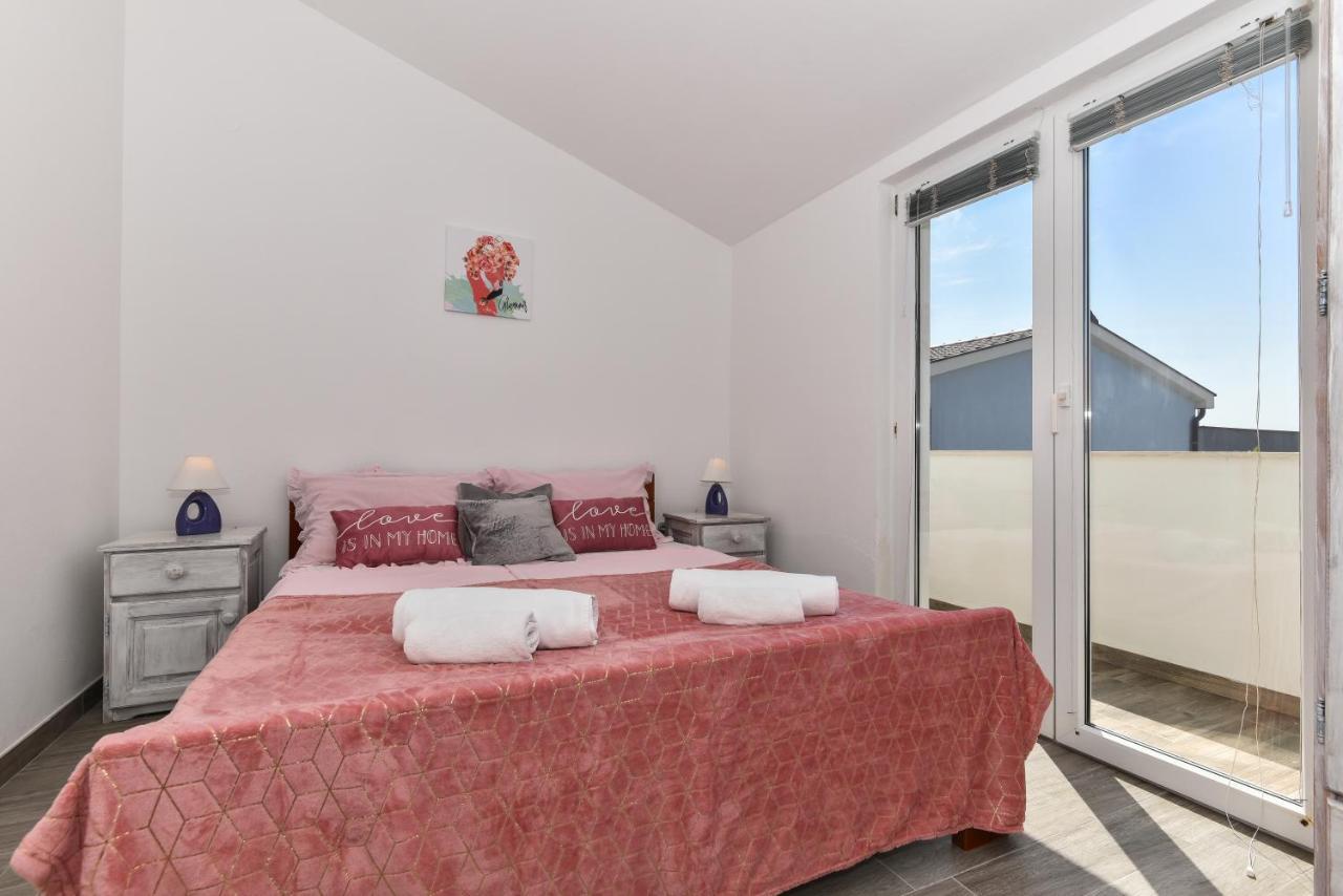 Apartments Krepo Vir Εξωτερικό φωτογραφία